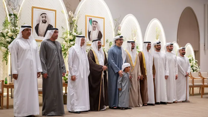 منصور بن زايد يحضر أفراح الفهيم والخاطر