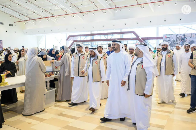 Sheikh Theyab bin Mohamed bin Zayed Al Nahyan visits Tarahum - for Gaza campaign centre in Abu Dhabi