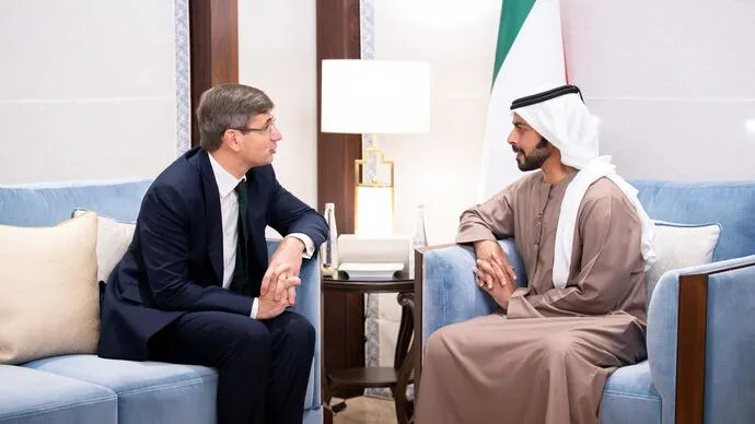 Khalifa bin Tahnoon bin Mohammed meets French Ambassador