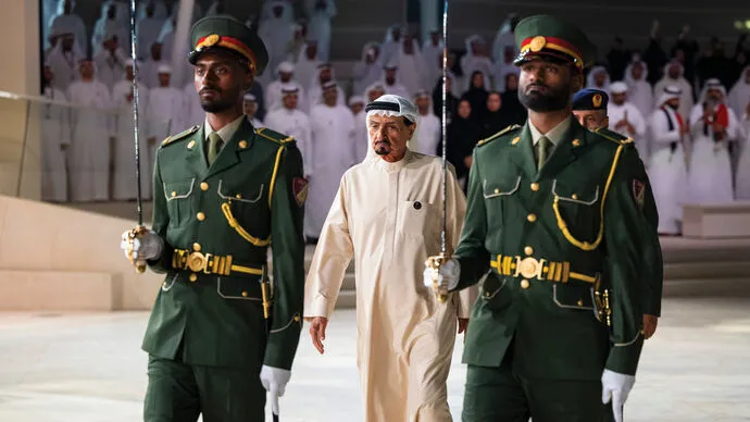 حاكم عجمان يشهد مراسم يوم الشهيد في واحة الكرامة في أبوظبي ويكرم عدداً من أسر الشهداء