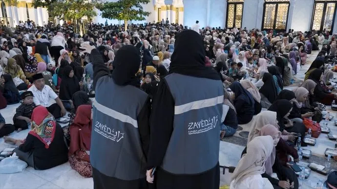 Sheikh Zayed Mosque in Indonesia marks Ramadan with Iftar distribution and religious activities