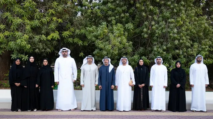 Hazza bin Zayed receives delegation from Emirates Center for Strategic Studies and Research