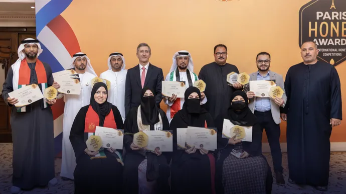 هيئة أبوظبي للزراعة والسلامة الغذائية تحصد ذهبيتين وفضية في جائزة باريس الدولية للعسل 2026 ونحالو الإمارات يفوزون بـ29 جائزة