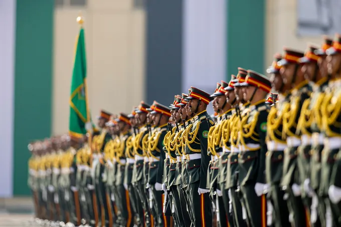 UAE President attends graduation ceremony of 50th cohort and first university-level cohort of cadet officers at Zayed II Military College in Al Ain Region