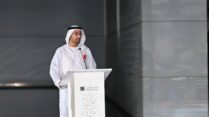 رئيس دائرة الثقافة والسياحة – أبوظبي يتقلَّد وسام جوقة الشرف الفرنسي برتبة فارس