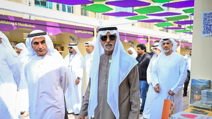نهيان بن مبارك يزور مهرجان العين للكتاب 2025