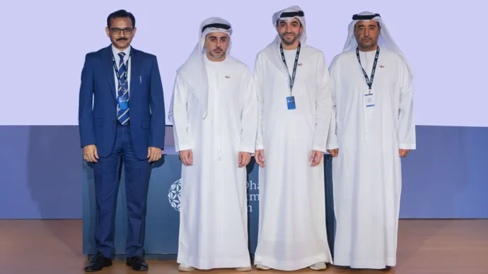 جمارك أبوظبي والمجلس المركزي للضرائب غير المباشرة والجمارك في الهند يوقعان وثيقة تعاون