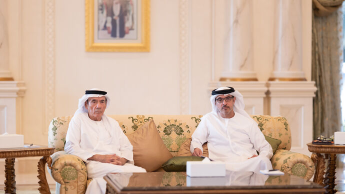 Hazza bin Zayed receives delegation from UAE University