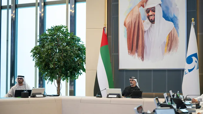 خالد بن محمد بن زايد يترأس اجتماع اللجنة التنفيذية لمجلس إدارة "أدنوك"