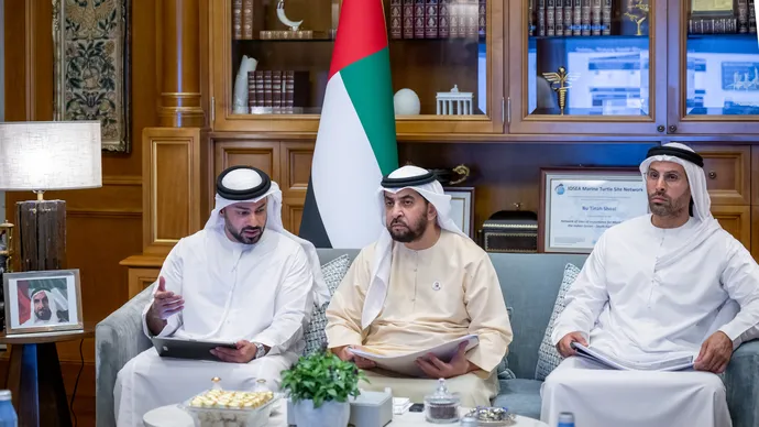 حمدان بن زايد يستقبل وفداً من دائرة الثقافة والسياحة – أبوظبي ويطلع على مشاريع منطقة الظفرة حتى عام 2030