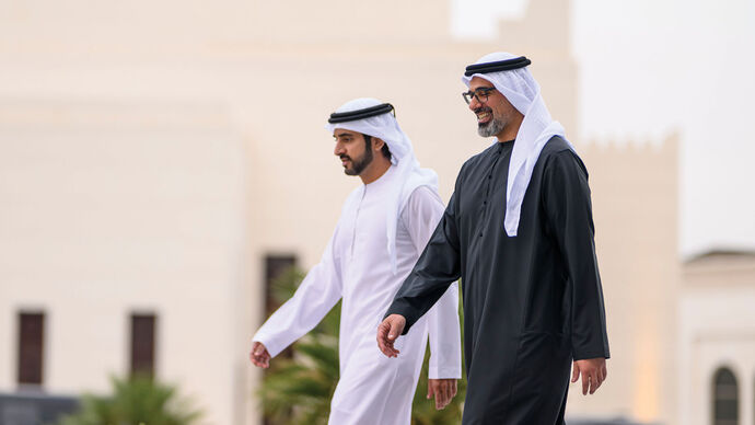 Crown Prince of Abu Dhabi receives Crown Prince of Dubai