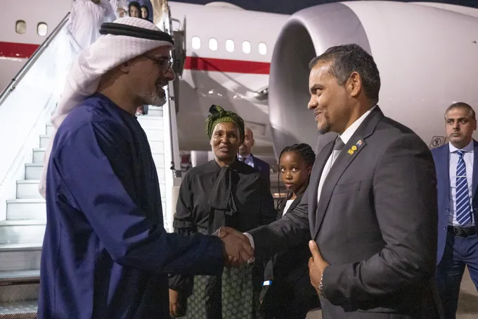 On behalf of the UAE President.. Crown Prince of Abu Dhabi arrives in Johannesburg to attend G20 summit