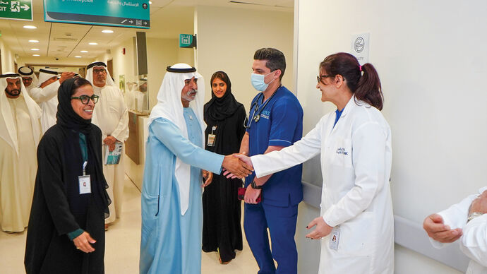Nahyan bin Mubarak visits Abu Dhabi Stem Cells Center