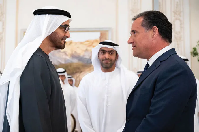 رئيس الدولة يستقبل عدداً من المشاركين في "أسبوع أبوظبي العالمي للرعاية الصحية"