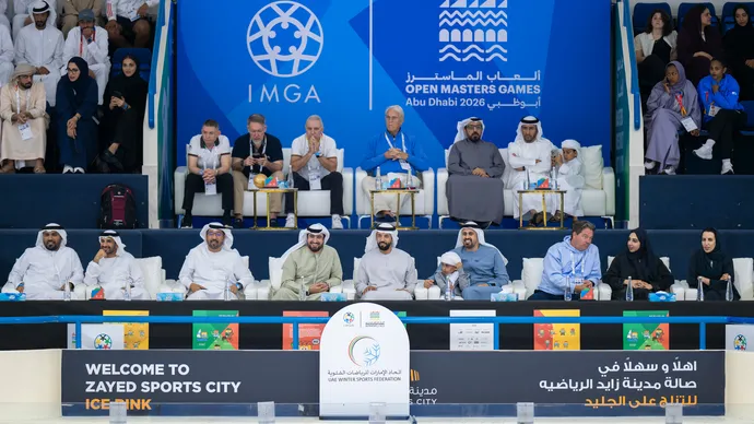 ذياب بن محمد بن زايد يشهد جانباً من منافسات بطولة هوكي الجليد ضمن فعاليات ألعاب الماسترز أبوظبي 2026