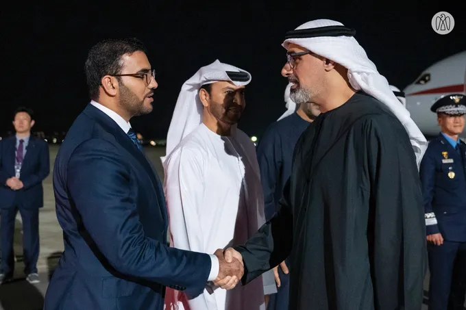 On behalf of the UAE President.. Crown Prince of Abu Dhabi arrives in Korea to attend Asia-Pacific Economic Cooperation forum