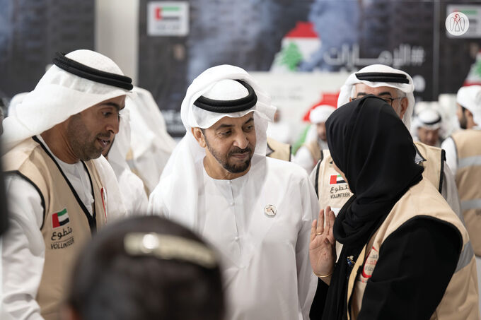 Hamdan bin Zayed participates in UAE stands with Lebanon humanitarian campaign efforts in Abu Dhabi
