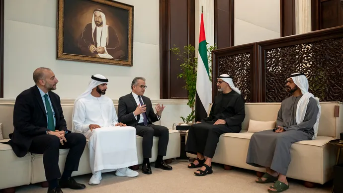 خالد بن محمد بن زايد يستقبل مدير عام منظمة الأمم المتحدة للتربية والعلم والثقافة "اليونسكو"