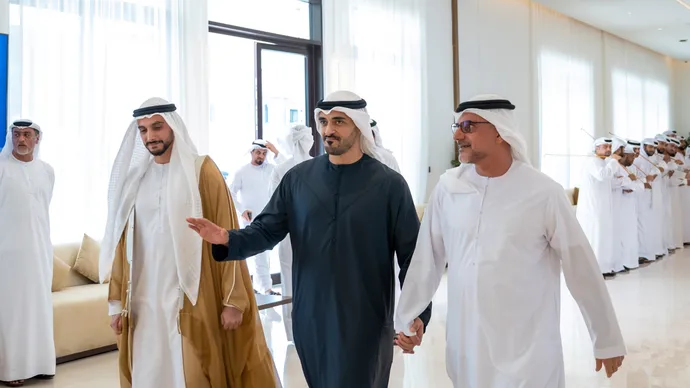 زايد بن محمد بن زايد يحضر حفل استقبال بمناسبة زفاف محمد جاسم محمد الحوسني
