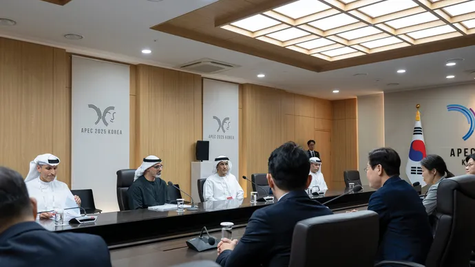 ولي عهد أبوظبي يبحث مع رئيس جمهورية كوريا سُبل تعزيز التعاون الثنائي