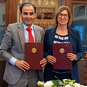 مركز أبوظبي للغة العربية يوقع اتفاقية مع ألما ماتر ستوديوروم – جامعة بولونيا في إيطاليا لتوسيع نطاق اللغة العربية على مستوى العالم