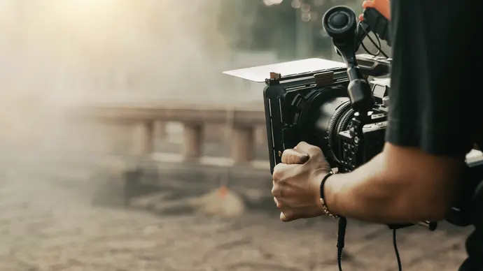 Apple Original Films’ highly anticipated feature “F1,” starring Brad Pitt, and hailing from director Joseph Kosinski and producer Jerry Bruckheimer, wraps production at the Abu Dhabi Grand Prix