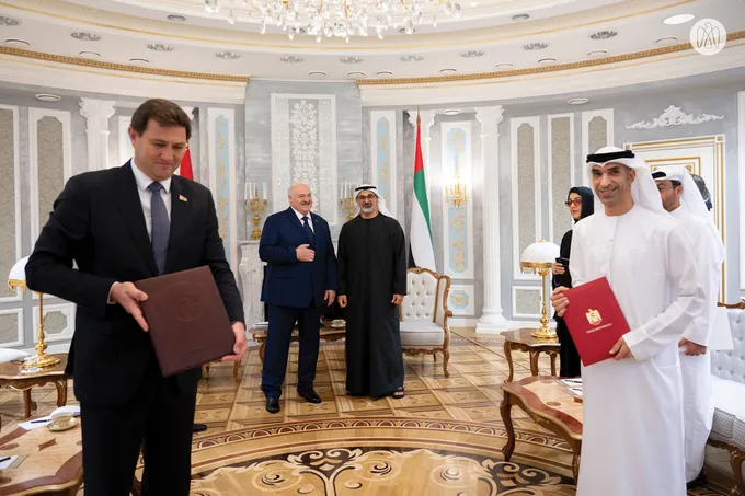 Crown Prince of Abu Dhabi and President of Belarus discuss further strengthening bilateral ties