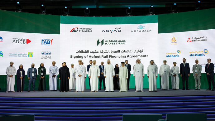 ذياب بن محمد بن زايد يفتتح الدورة الأولى من المعرض والمؤتمر العالمي للسكك الحديدية والنقل والبنية التحتية