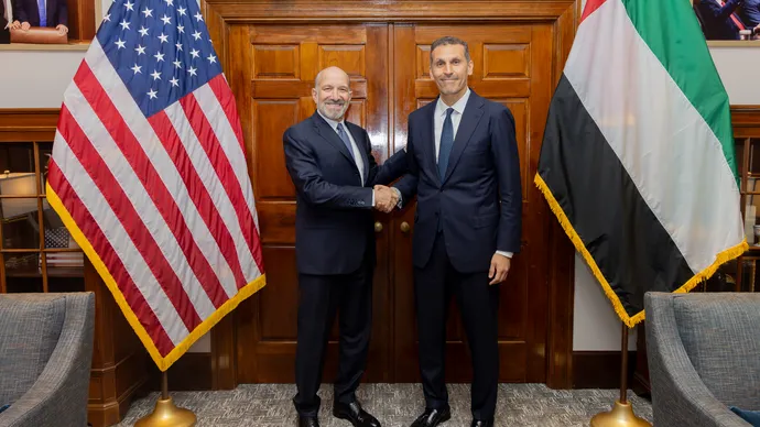 UAE Executive Affairs Authority chairman meets senior US officials to review UAE investments in US during last year