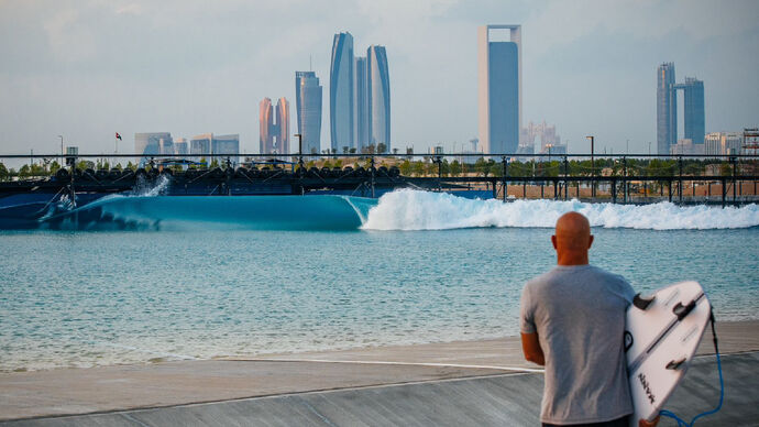 Surf Abu Dhabi