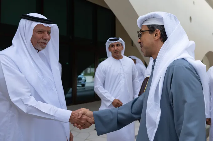 Mansour bin Zayed attends wedding reception