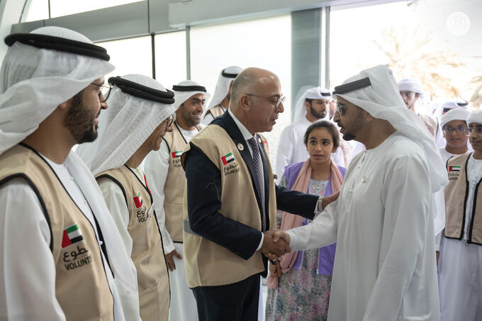 Hamdan bin Zayed participates in UAE stands with Lebanon humanitarian campaign efforts in Abu Dhabi