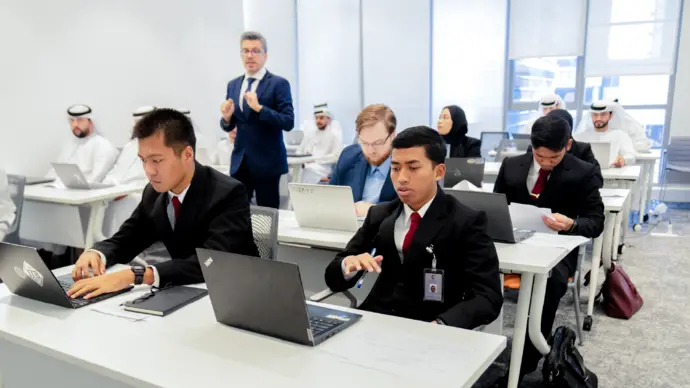 أكاديمية ربدان تستقبل الطلبة الدوليين من إندونيسيا والولايات المتحدة ضمن برنامج التبادل الطلابي