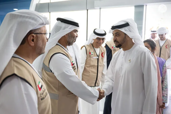 Hamdan bin Zayed participates in UAE stands with Lebanon humanitarian campaign efforts in Abu Dhabi