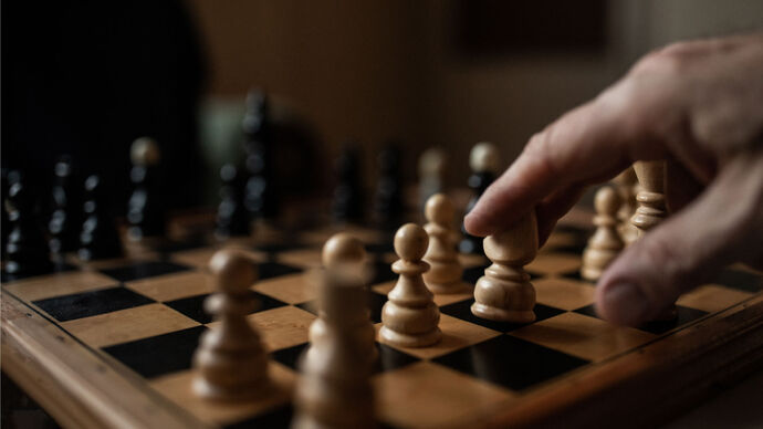 أبوظبي تستضيف النسخة الـ47 من أولمبياد الشطرنج في عام 2028