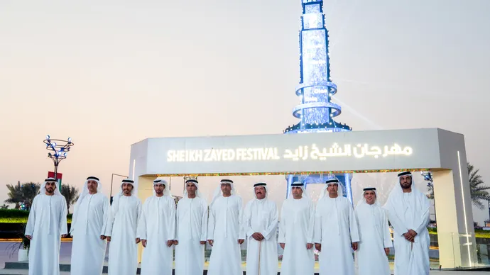 سلطان بن حمدان يتفقَّد التحضيرات النهائية لمهرجان الشيخ زايد 2025-2026 في الوثبة