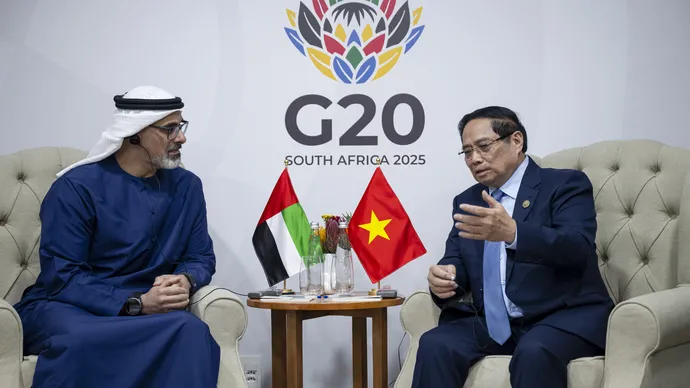 Crown Prince of Abu Dhabi discusses strengthening bilateral cooperation with Prime Minister of Vietnam at G20 summit