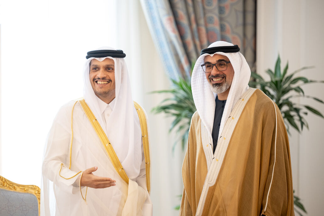 Crown Prince of Abu Dhabi meets Prime Minister of Qatar