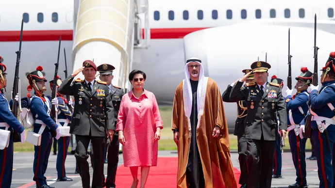 ولي عهد أبوظبي يصل إلى العاصمة الإكوادورية كيتو في زيارة رسمية