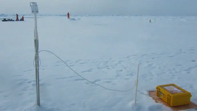 Khalifa University team first in the UAE to deploy operational instruments in scientific study in Antarctica