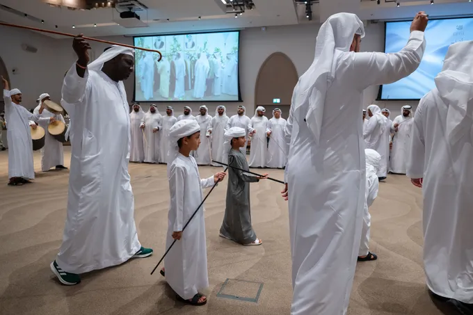 Mansour bin Zayed attends wedding reception