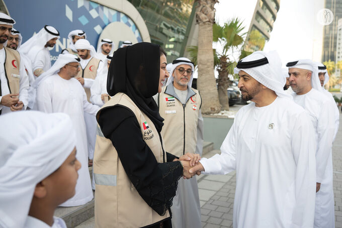 Hamdan bin Zayed participates in UAE stands with Lebanon humanitarian campaign efforts in Abu Dhabi