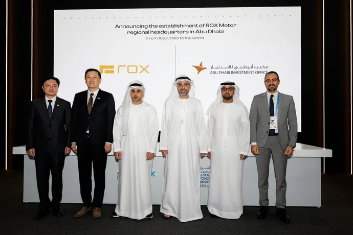 مكتب أبوظبي للاستثمار يُبرم شراكة استراتيجية مع شركة &quot;روكس موتور&quot; لافتتاح مقرها الإقليمي في الإمارة