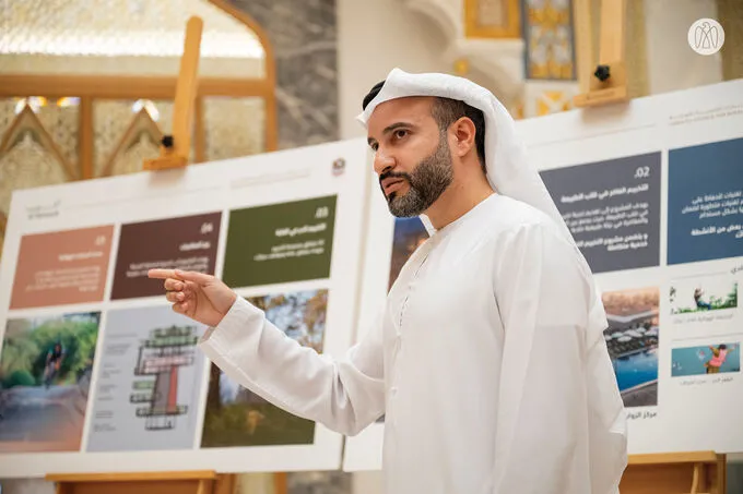ذياب بن محمد بن زايد يستعرض إنجازات مجلس الإمارات للتنمية المتوازنة لعام 2024