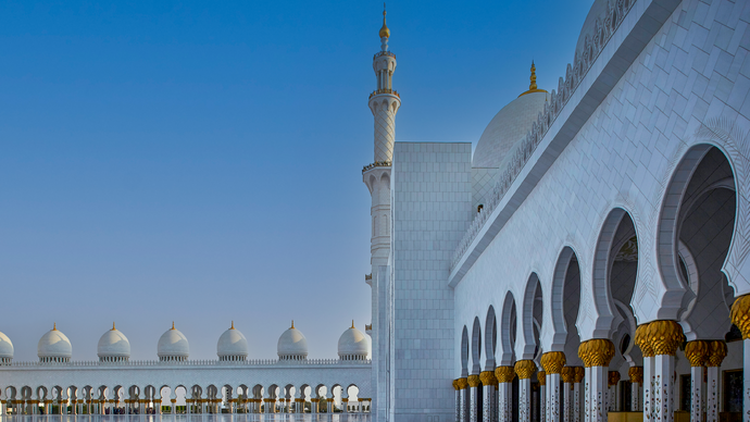 مركز جامع الشيخ زايد الكبير يعزّز الحوار الثقافي والتسامح من خلال النسخة الخامسة من مبادرة «جسور»