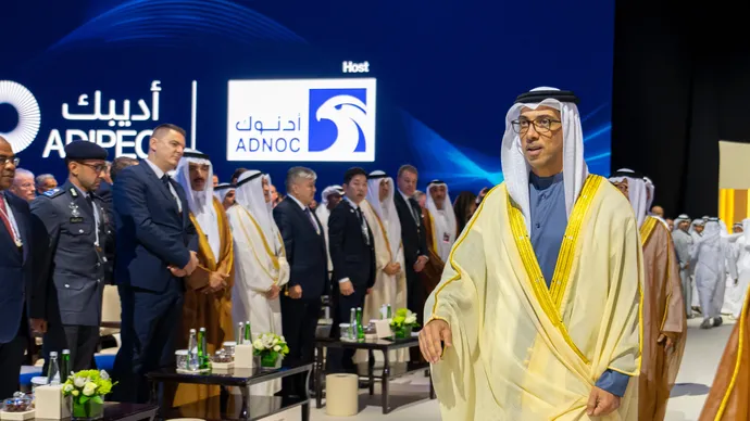 تحت رعاية رئيس الدولة.. منصور بن زايد يفتتح معرض ومؤتمر «أديبك 2025»