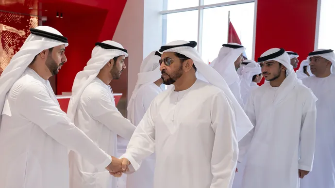 حمدان بن زايد يفتتح مركز غياثي الرياضي المجتمعي في منطقة الظفرة