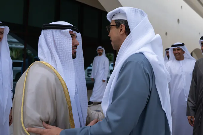 Mansour bin Zayed attends wedding reception