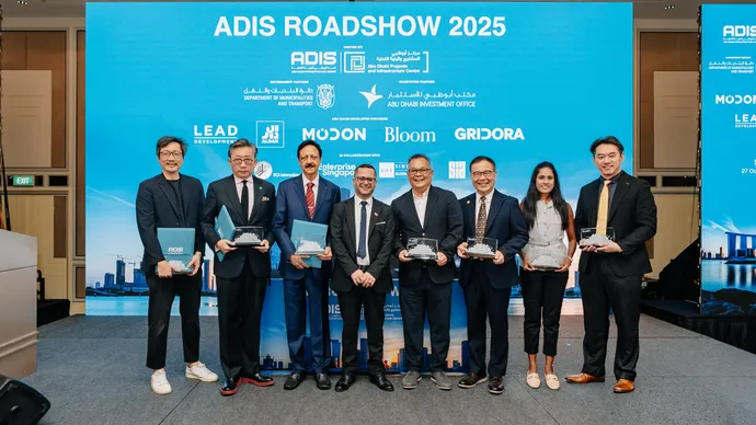 بقيادة مركز أبوظبي للمشاريع والبنية التحتية الجولة الترويجية لنجاح «قمة أبوظبي للبنية التحتية الدولية 2025» في سنغافورة تدعم التعاون الثنائي في مجال البنية التحتية من خلال 7 شراكات