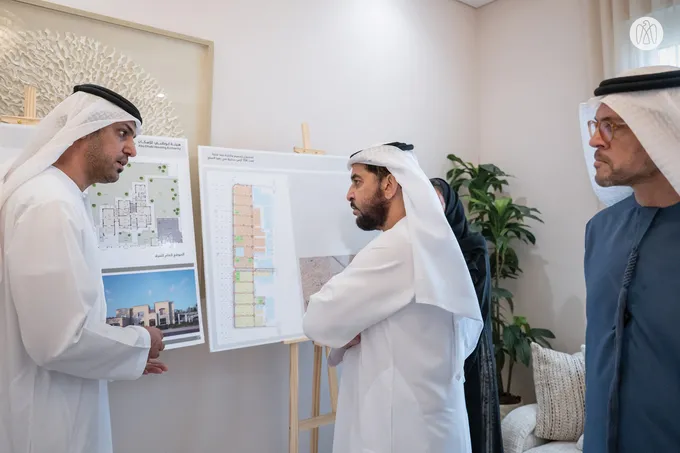 Hamdan bin Zayed inspects Al Sila City housing and Baya Al Sila infrastructure projects